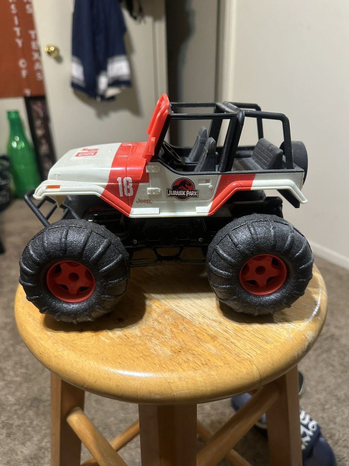 Jeep Vintage Jeep Wrangler “water land” 00s Size US L / EU 52-54 / 3 - 4 Thumbnail