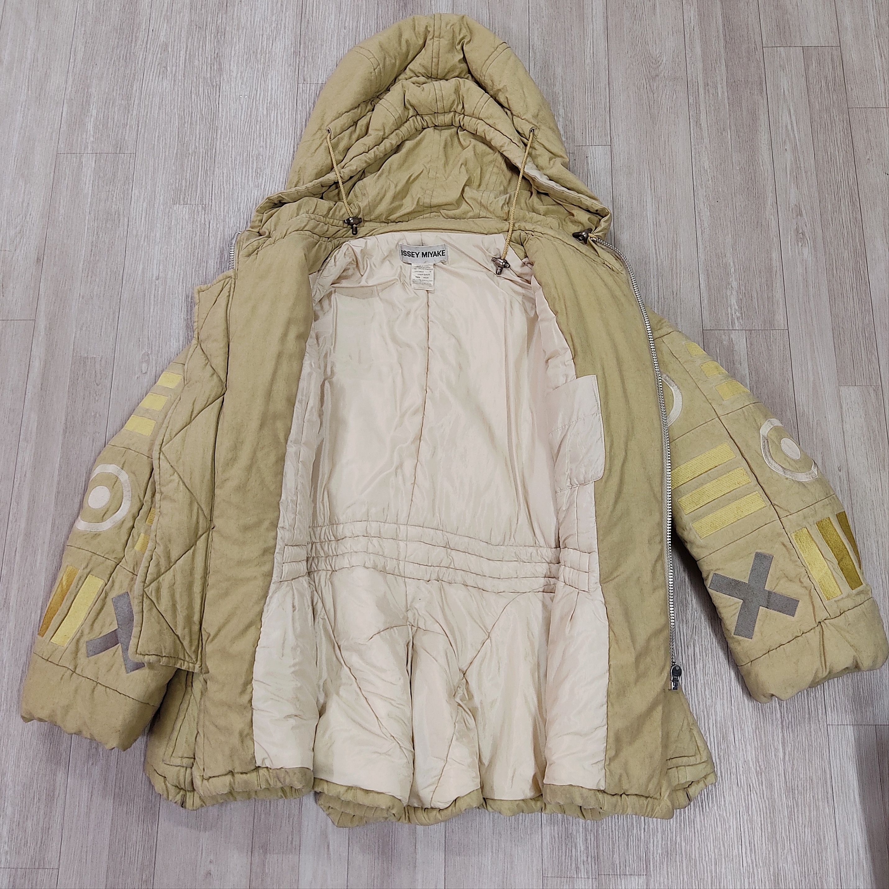 Issey Miyake ISSEY MIYAKE AW1991 IRVING PENN HIEROGLYPH Parka Jacket Size US M / EU 48-50 / 2 - 15 Thumbnail