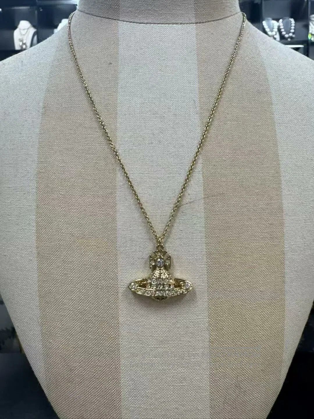 Vivienne Westwood Vivienne Westwood Gold Saturn Necklace. Size ONE SIZE - 1 Thumbnail