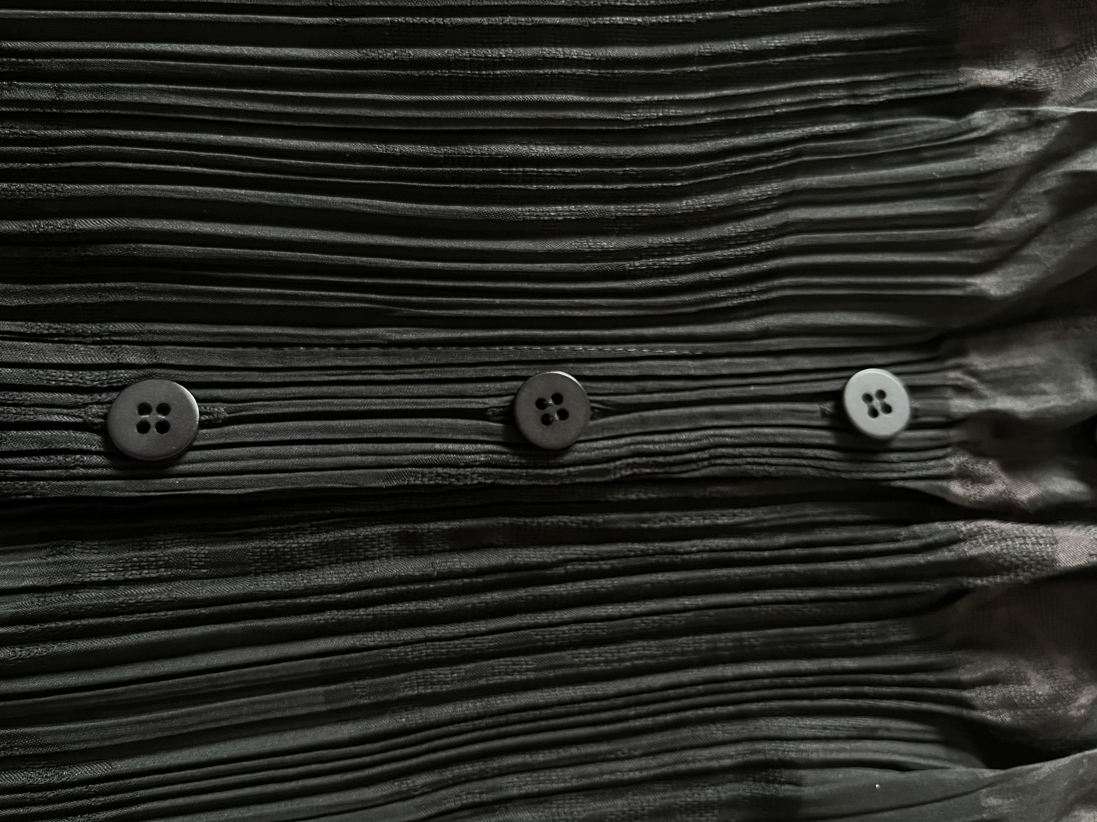 Issey Miyake Issey Miyake pleats please black dress with brown patterns Size ONE SIZE - 9 Thumbnail