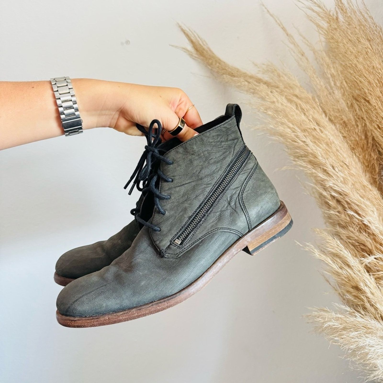 JOHN VARVATOS Slate Grey Zipper Chukka Blue Ankle Boot Shoes display picture 2