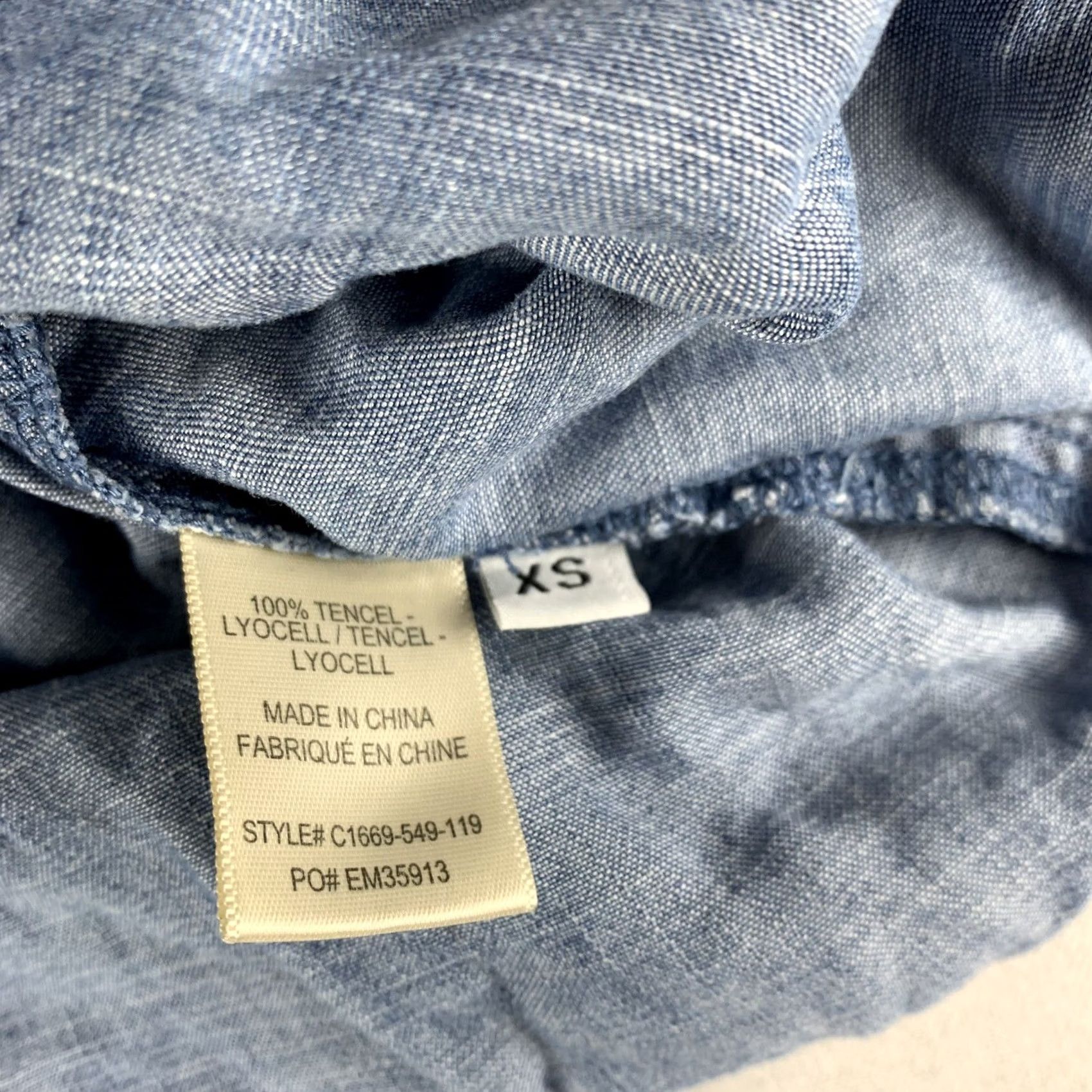 CLOT CLOTH & STONEWOMENS XS LONG SLEEVE BLUE CHAMBRAY BACK BUTTON UP SHIRT Size XS / US 0-2 / IT 36-38 - 4 Thumbnail