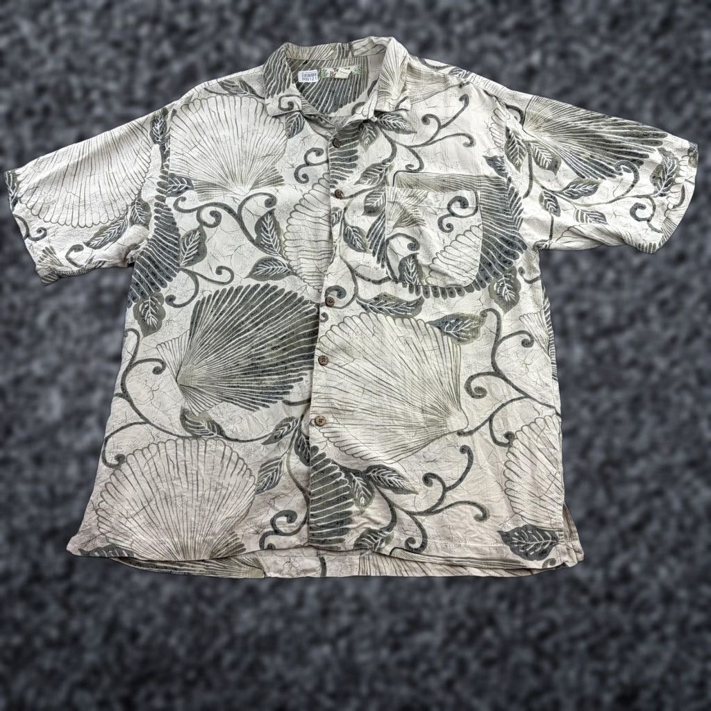 Tommy Bahama Tommy Bahama Shirt Mens Large Beige Green Silk Seashell Hawaiian Button Front Tee? Size US L / EU 52-54 / 3 - 1 Thumbnail