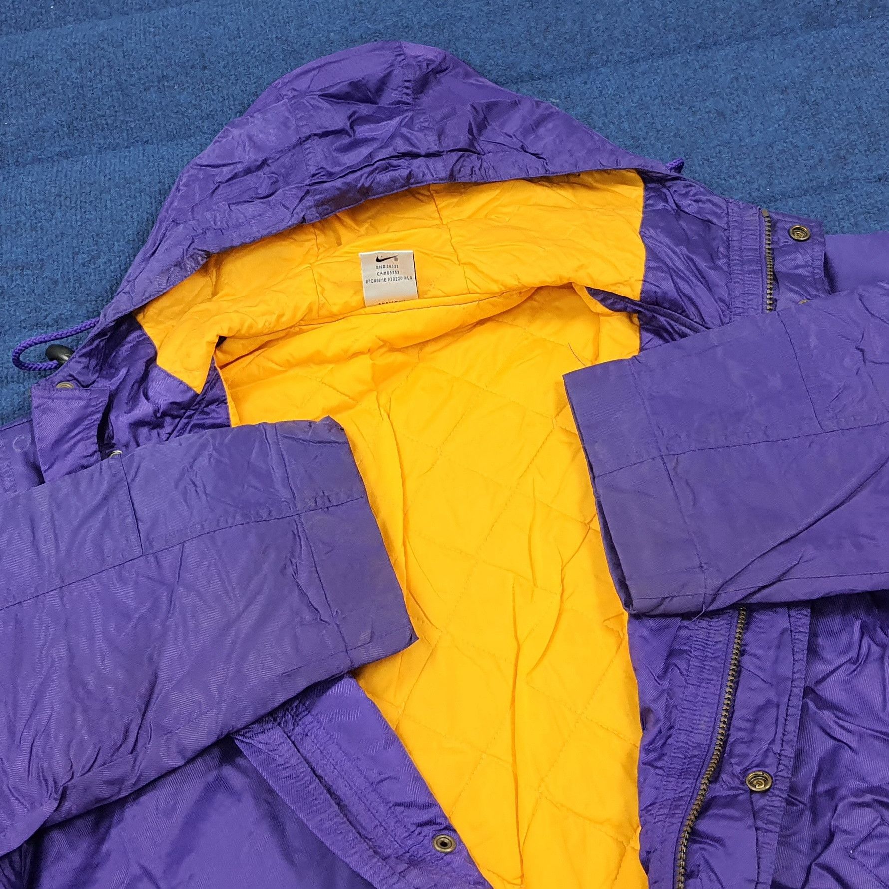 Vintage 90s Nike Big Swoosh Parka Jacket For Kids C289N4