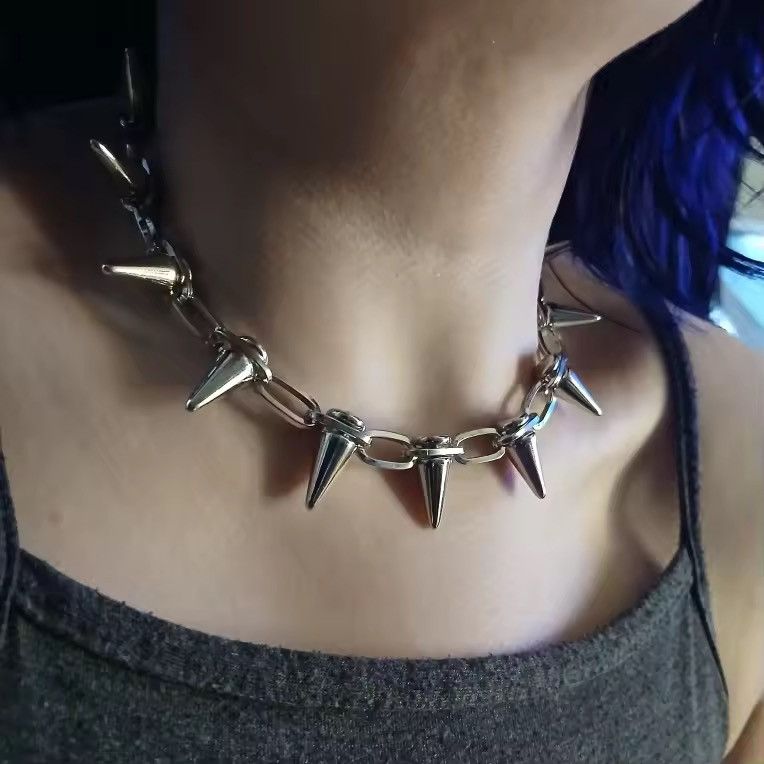 Japanese Brand Punk Gothic Studded Rivet Spikes Necklace Size ONE SIZE - 2 Thumbnail