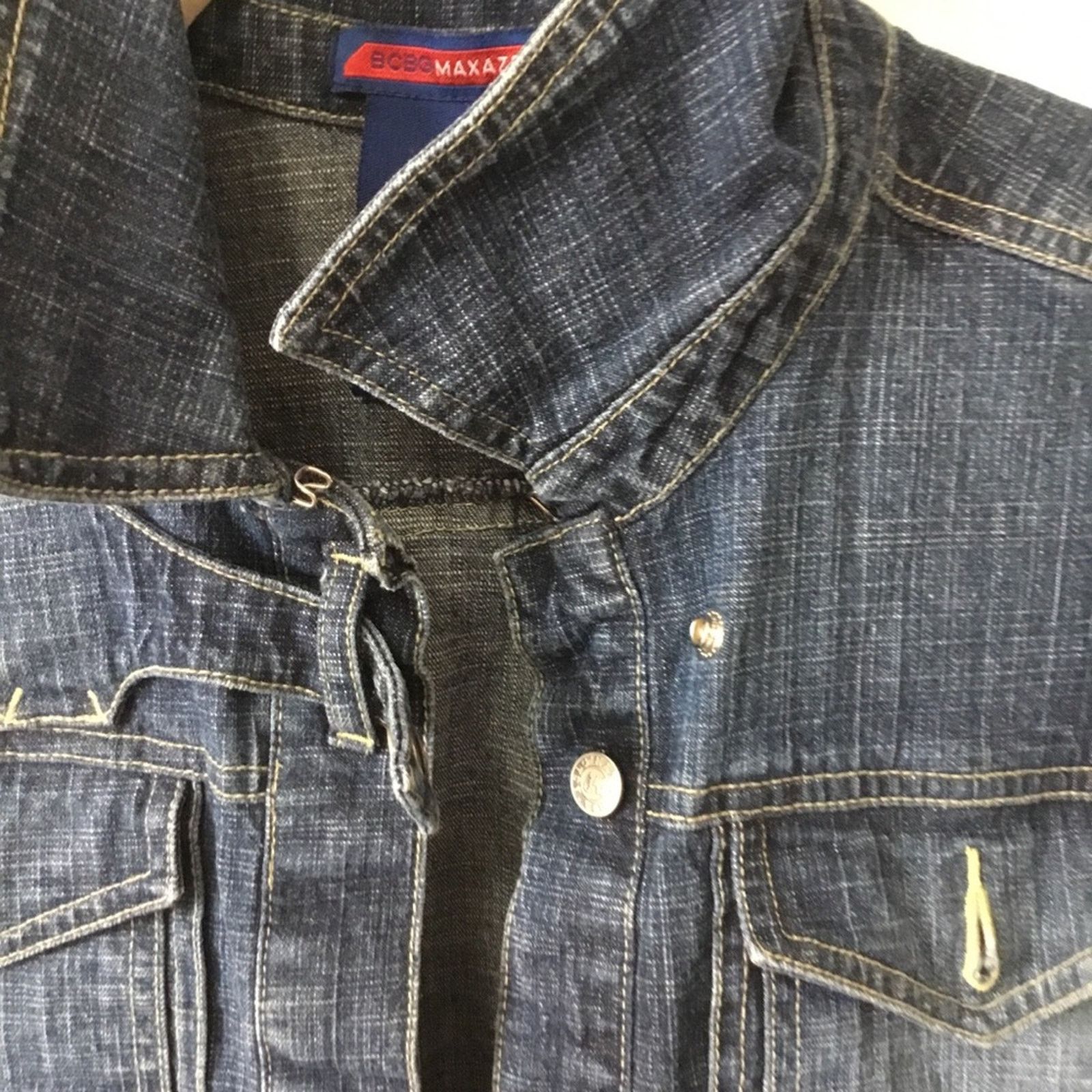 Bcbgmaxazria BCBGMaxAzria Jeans Cropped Jean Jacket Size XS / US 0-2 / IT 36-38 - 8 Thumbnail