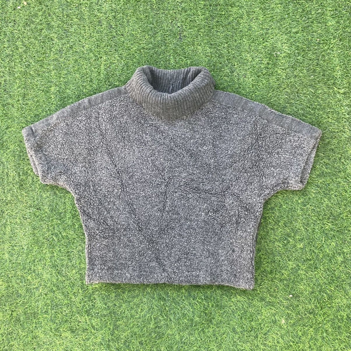 Fendi FENDI WOOL CROPPED TURTLENECK SWEATER Size S / US 4 / IT 40 - 2 Thumbnail