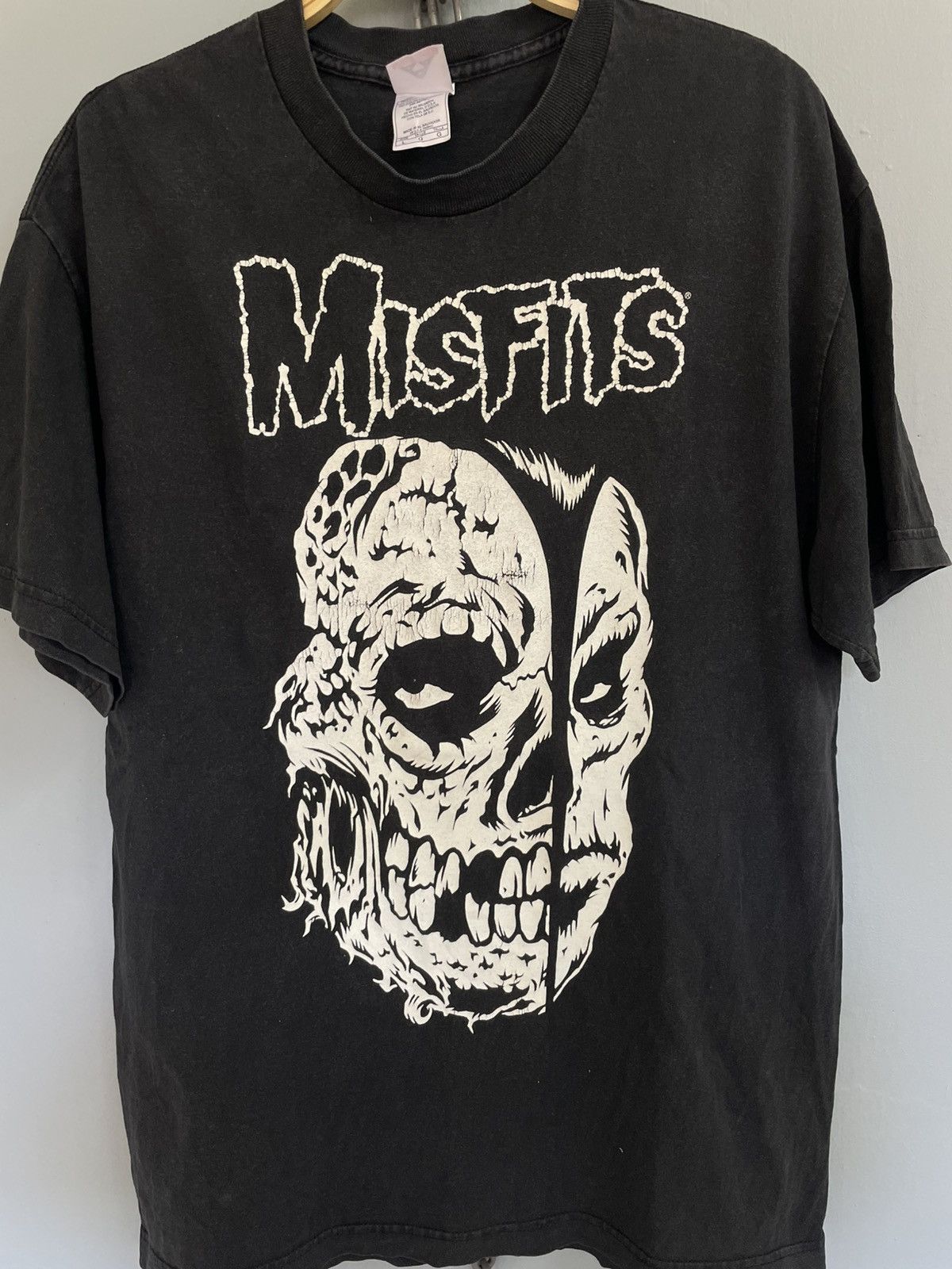 Band Tees Vintage Y2K Misfits 30th Anniverscary band t shirt Size US L / EU 52-54 / 3 - 3 Thumbnail