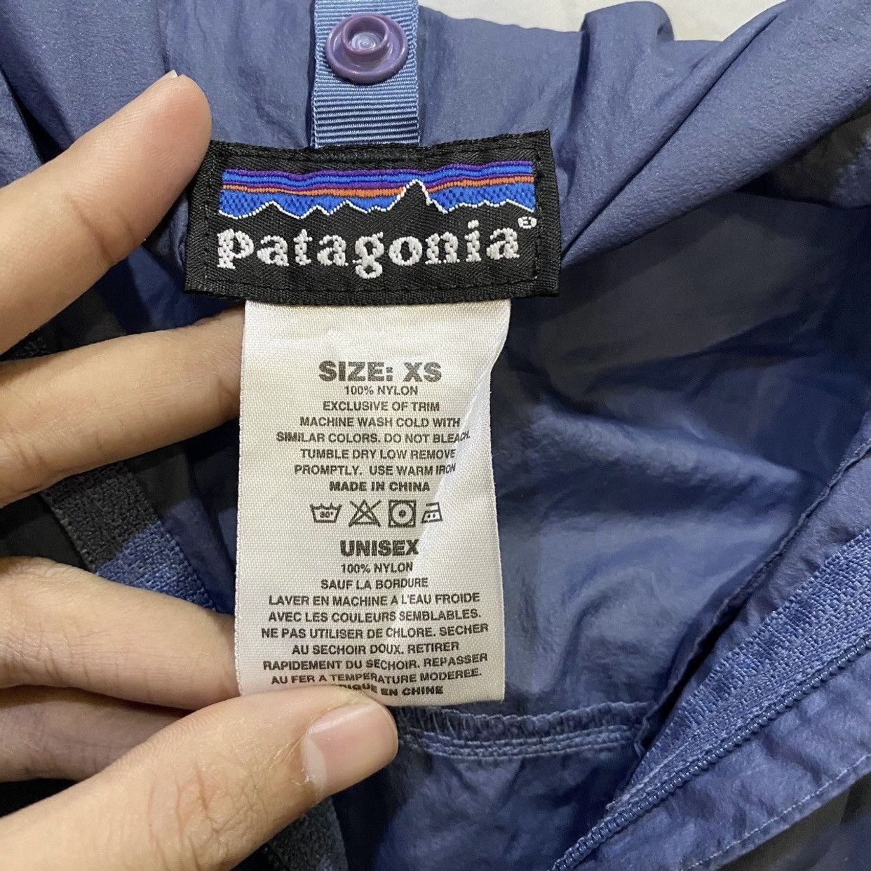 Patagonia Patagonia Houdini Light Windbreaker - Navy Blue Size US XS / EU 42 / 0 - 7 Thumbnail