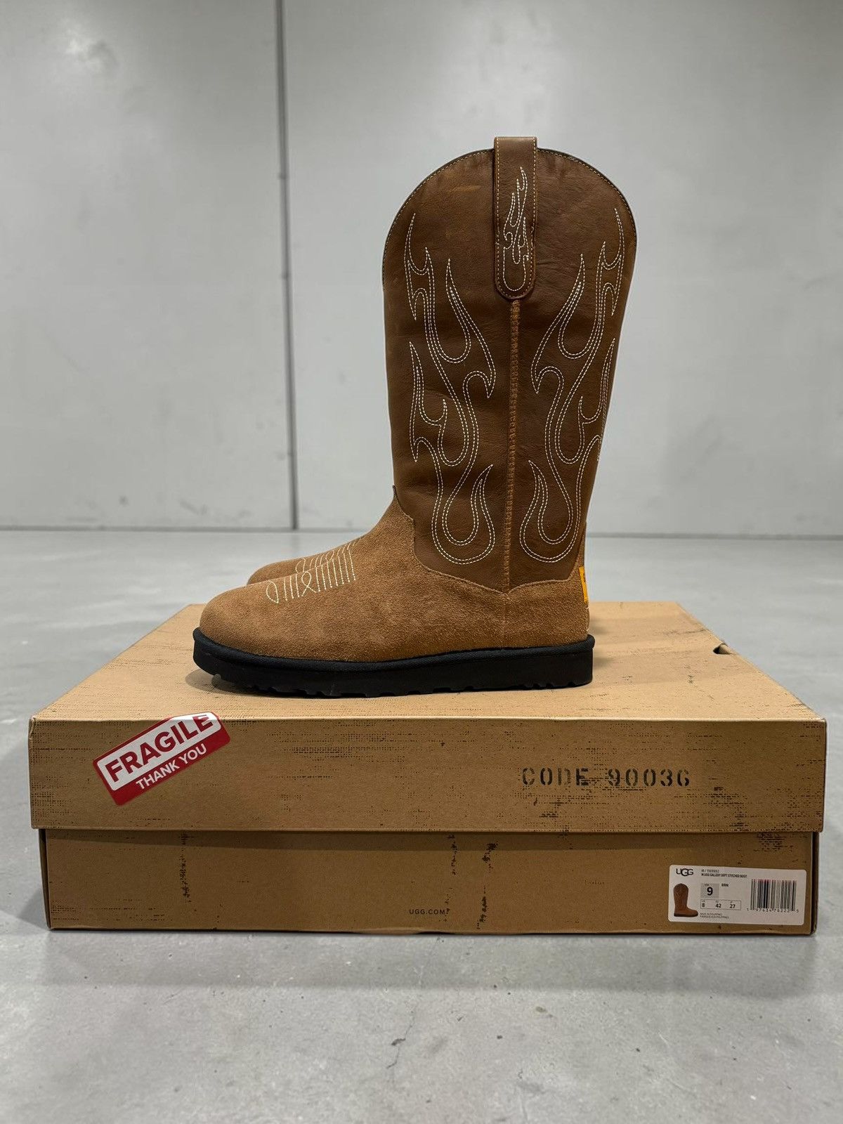 Gallery Dept. × Ugg Gallery Dept UGG stitched boot size 9 Size US 9 / EU 42 - 2 Thumbnail