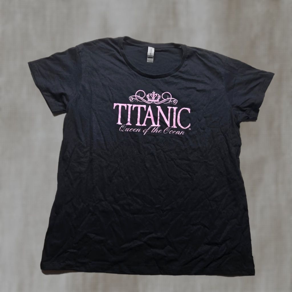 Gildan Titanic Queen of the Ocean Ship Short Sleeve Tee T-Shirt Adult 2XL Gray Unisex Mens Womens Boys Girls Shirt 2XL Size US XXL / EU 58 / 5 - 1 Thumbnail