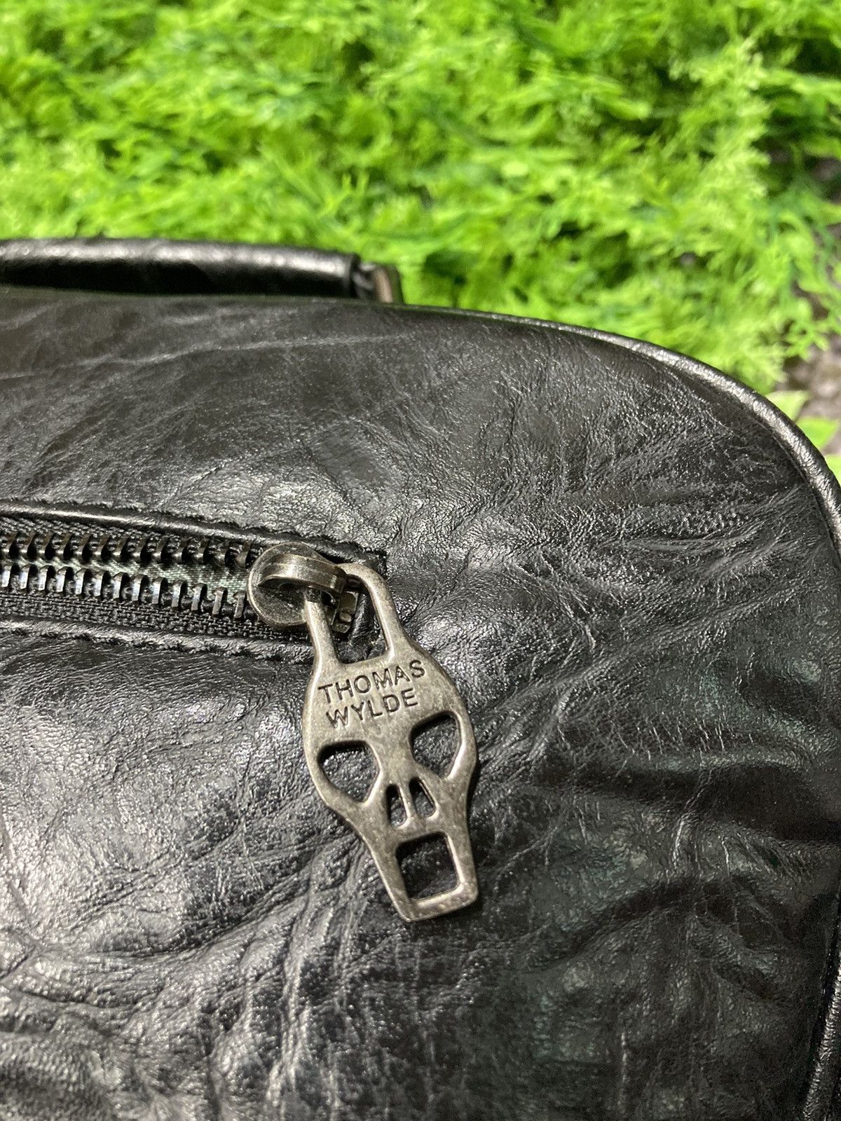 Other Vintage Thomas Wylde Metal Skull Logo Monogram Leather Bag Size ONE SIZE - 9 Thumbnail