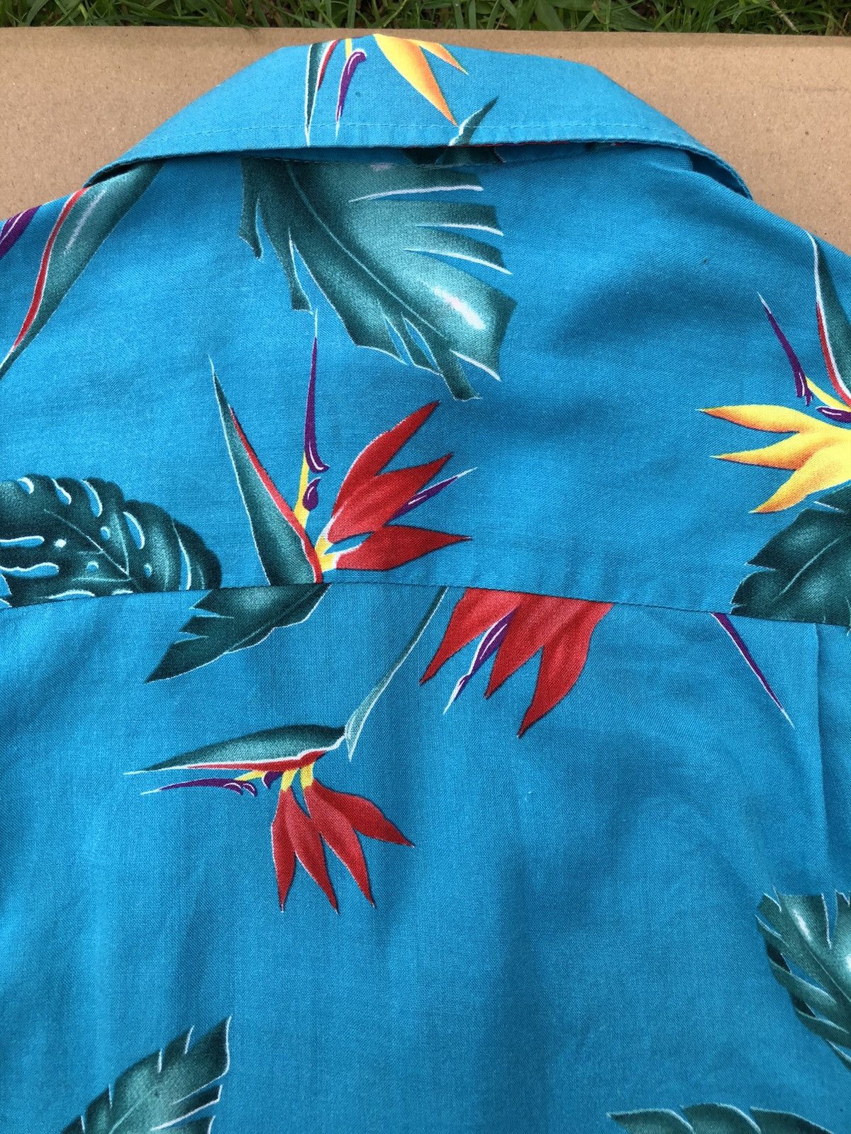 Vintage Vintage Paradise Found Honolulu, Hawaii 100% Rayon Button Size US M / EU 48-50 / 2 - 11 Thumbnail