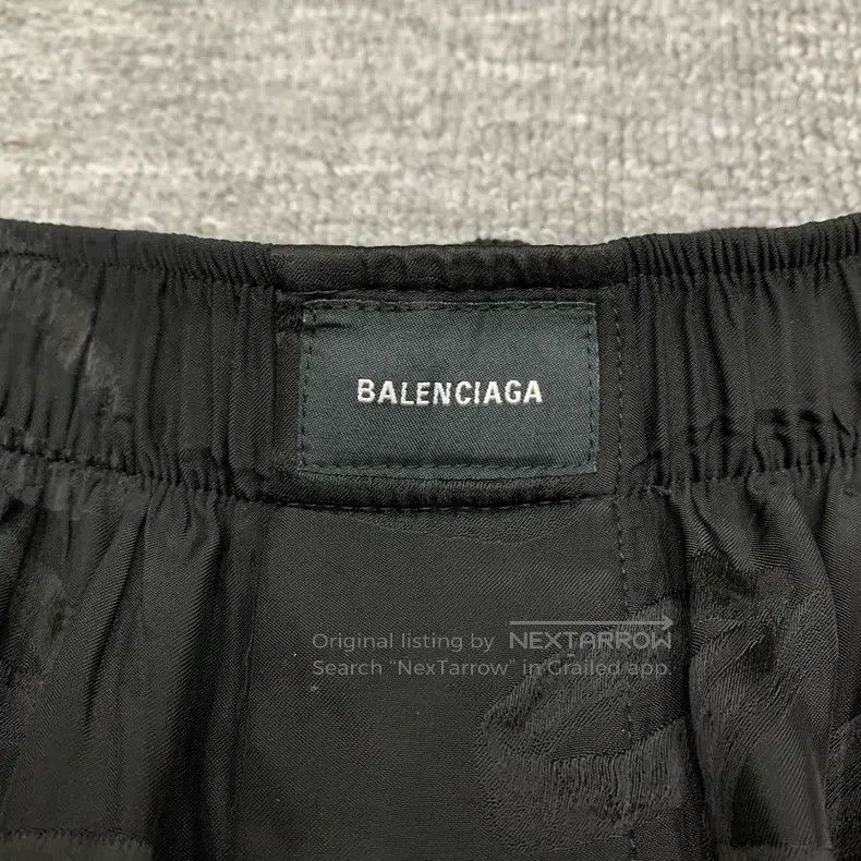 Balenciaga Balenciaga Black Full Print Silk Short Pants Size US 34 / EU 50 - 6 Thumbnail