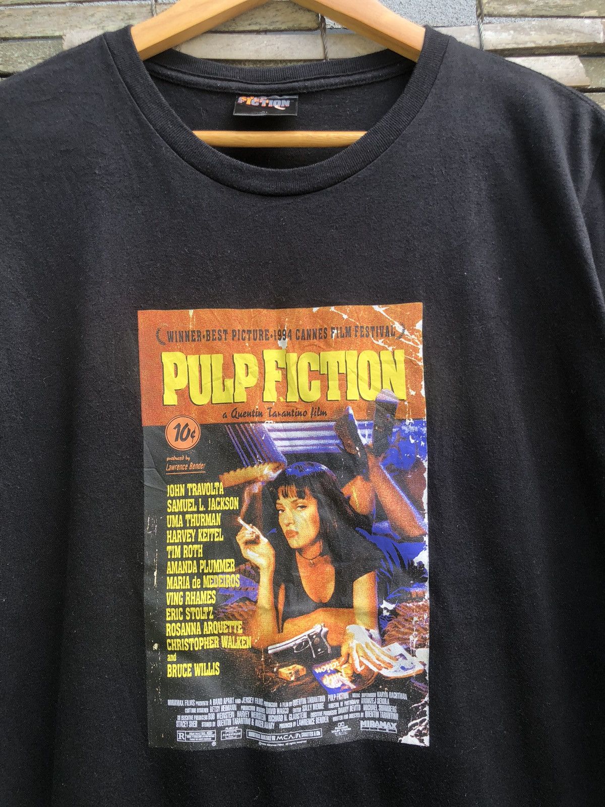 Vintage Vintage Y2K Pulp Fiction Poster Promo Movie Tshirt Size US L / EU 52-54 / 3 - 6 Thumbnail