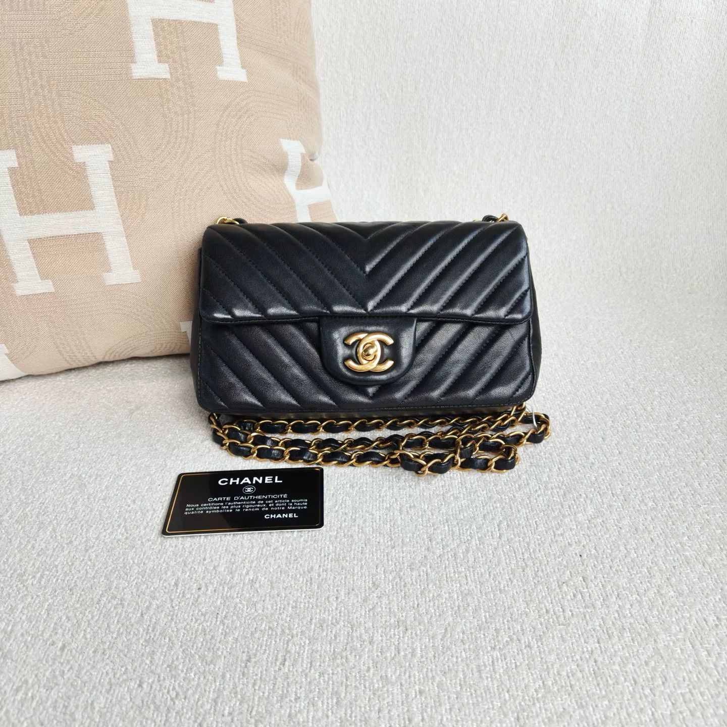 Chanel Pre-loved Bag Very good condition Size ONE SIZE - 1 Thumbnail