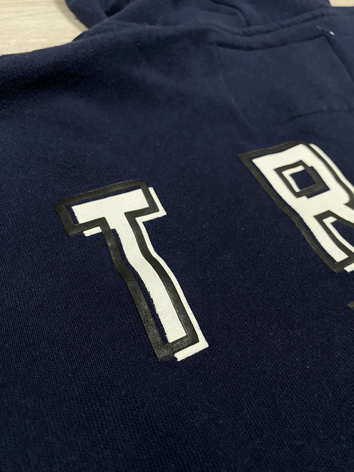 Japanese Brand Vintage True Religion Big logo back side zip hoodie size M Size US M / EU 48-50 / 2 - 4 Thumbnail