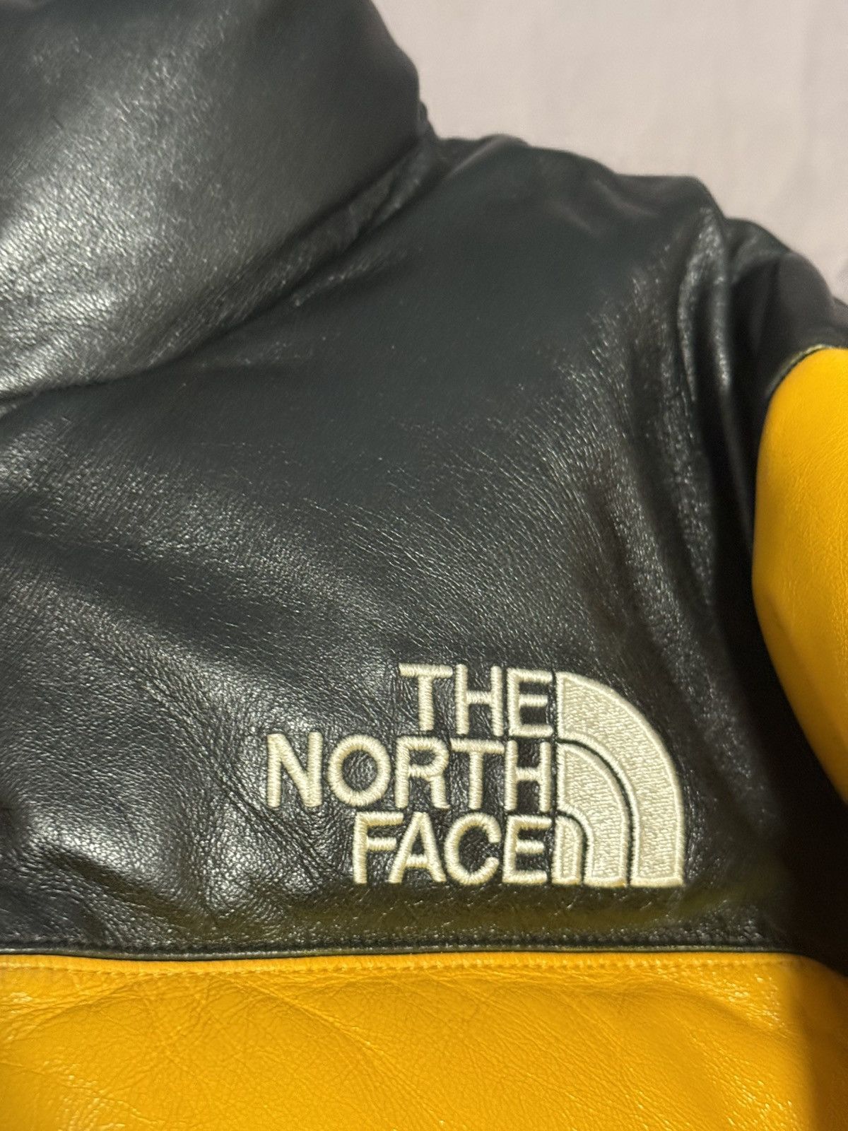 The North Face Supreme tnf the north face leather nuptse jacket red Size US M / EU 48-50 / 2 - 3 Thumbnail