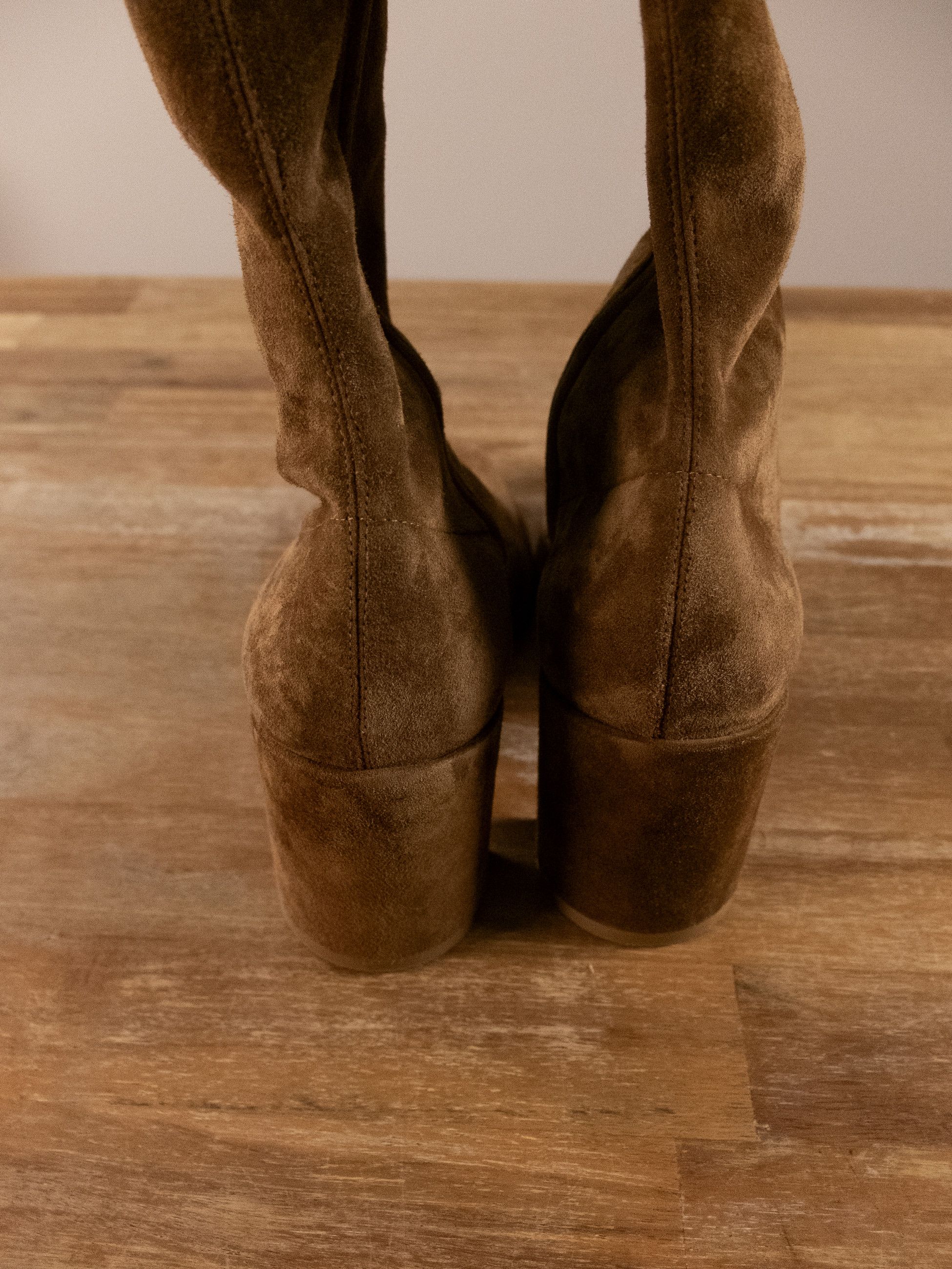 Christian Louboutin CHRISTIAN LOUBOUTIN Stretchadoxa brown suede tall boots 7 37 Size US 7 / IT 37 - 7 Thumbnail