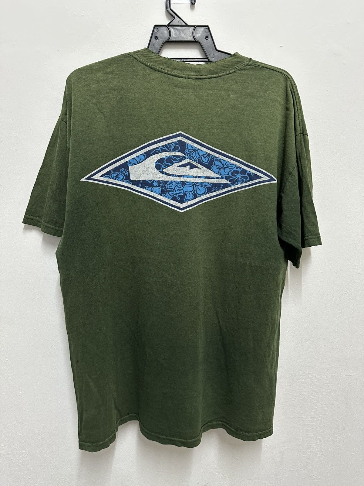 Quiksilver Vintage Thrashed Sunfaded Quiksilver Tshirt Size US L / EU 52-54 / 3 - 1 Thumbnail