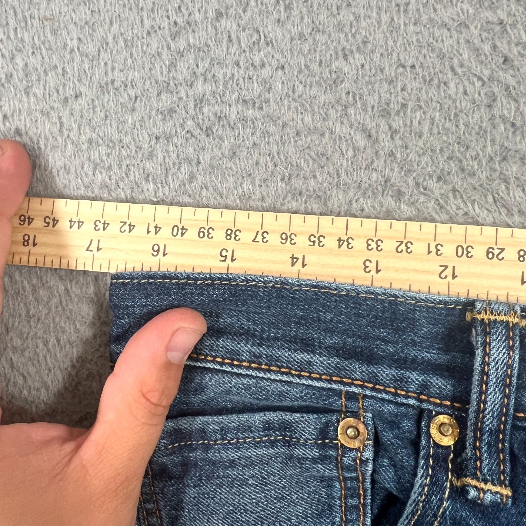 Levi's VINTAGE Levi's 501 Jeans Men 32x30 Straight Denim Dark Blue Button Fly Grunge 90s Size US 32 / EU 48 - 5 Thumbnail