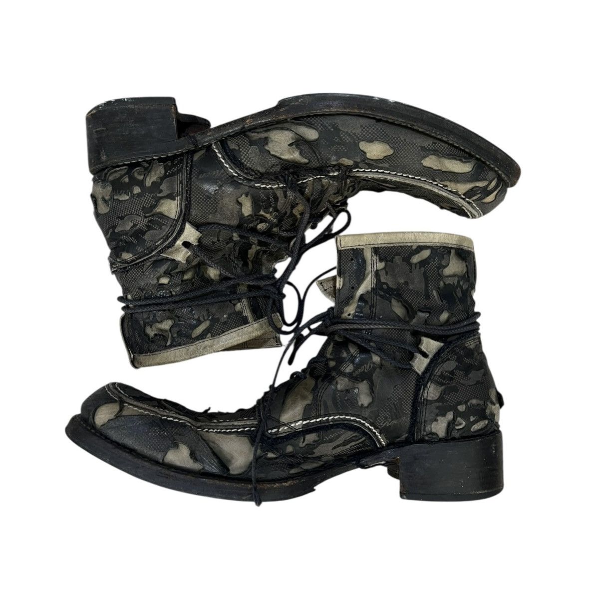 Roen hiromu takahara skull and studded blistered leather boots