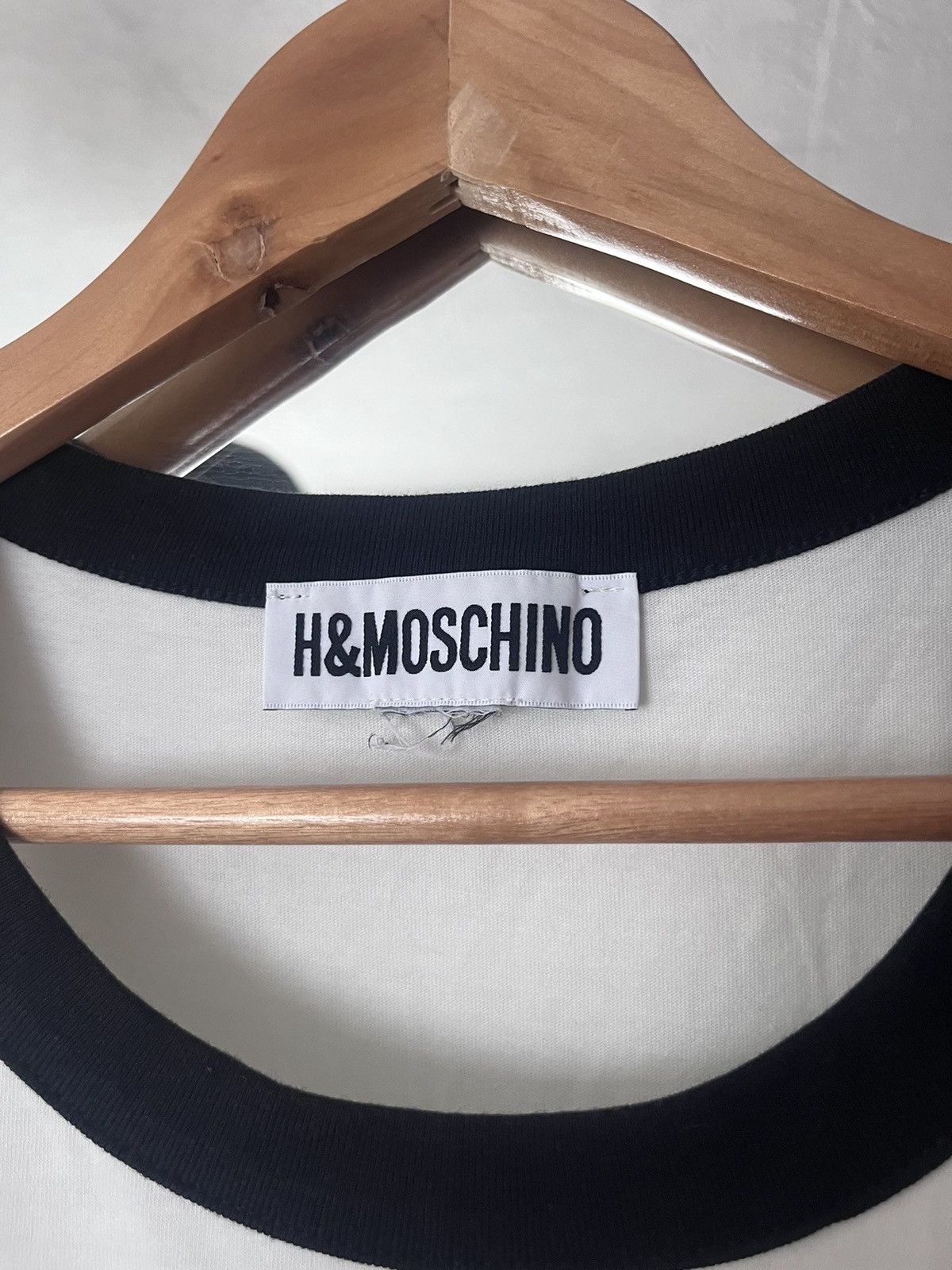 H&M × Moschino Moschino x H&M Big Logo White T-Shirt Size M / US 6-8 / IT 42-44 - 3 Thumbnail