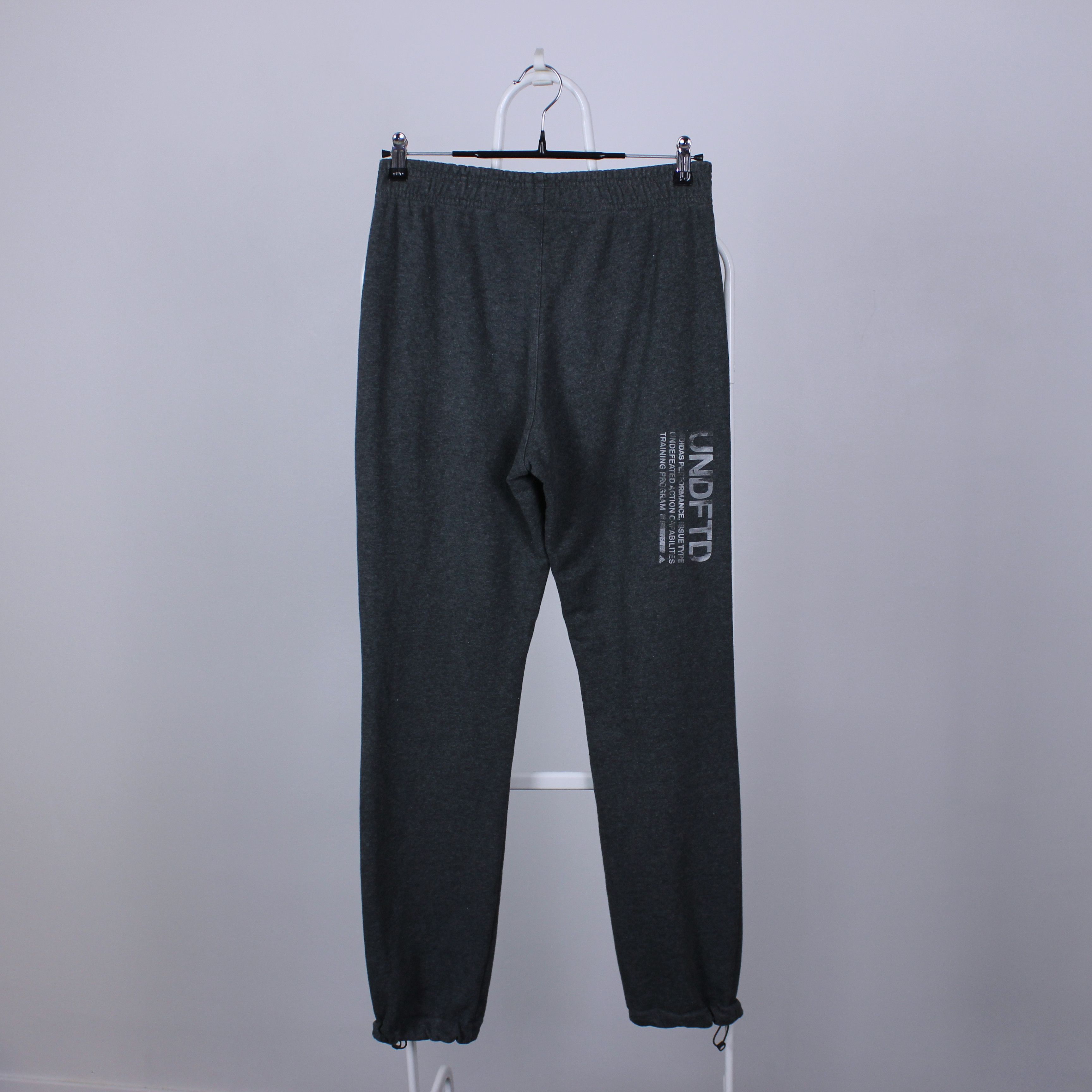 Adidas × Undefeated adidas x Undefeated Sweat Pant gray joggers M Size US 32 / EU 48 - 3 Thumbnail