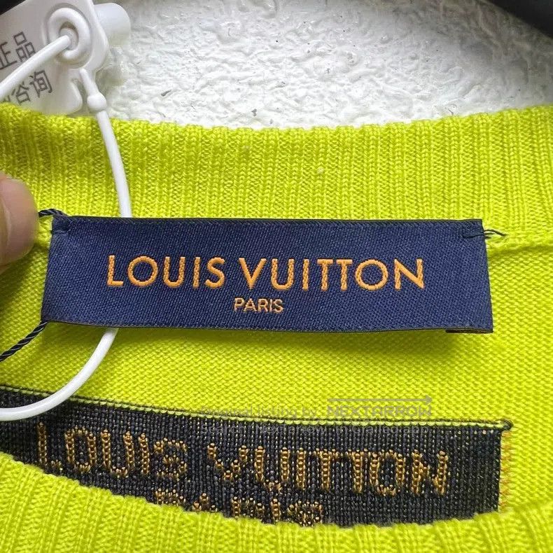 Louis Vuitton Louis Vuitton SS23 badge embroidered logo pullover crewnec Size US M / EU 48-50 / 2 - 3 Thumbnail