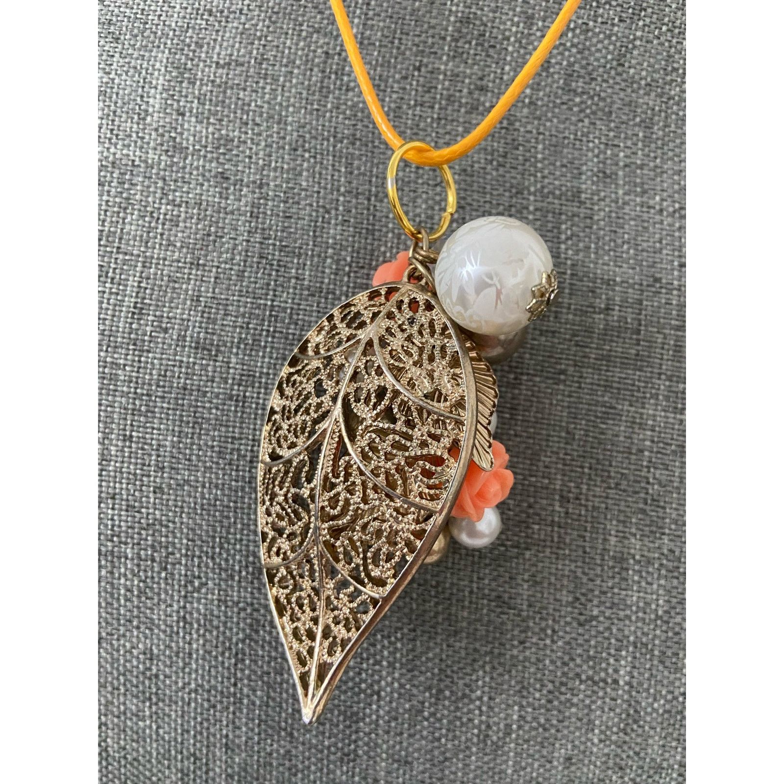 Handmade leaf pendant necklace Size ONE SIZE - 3 Thumbnail