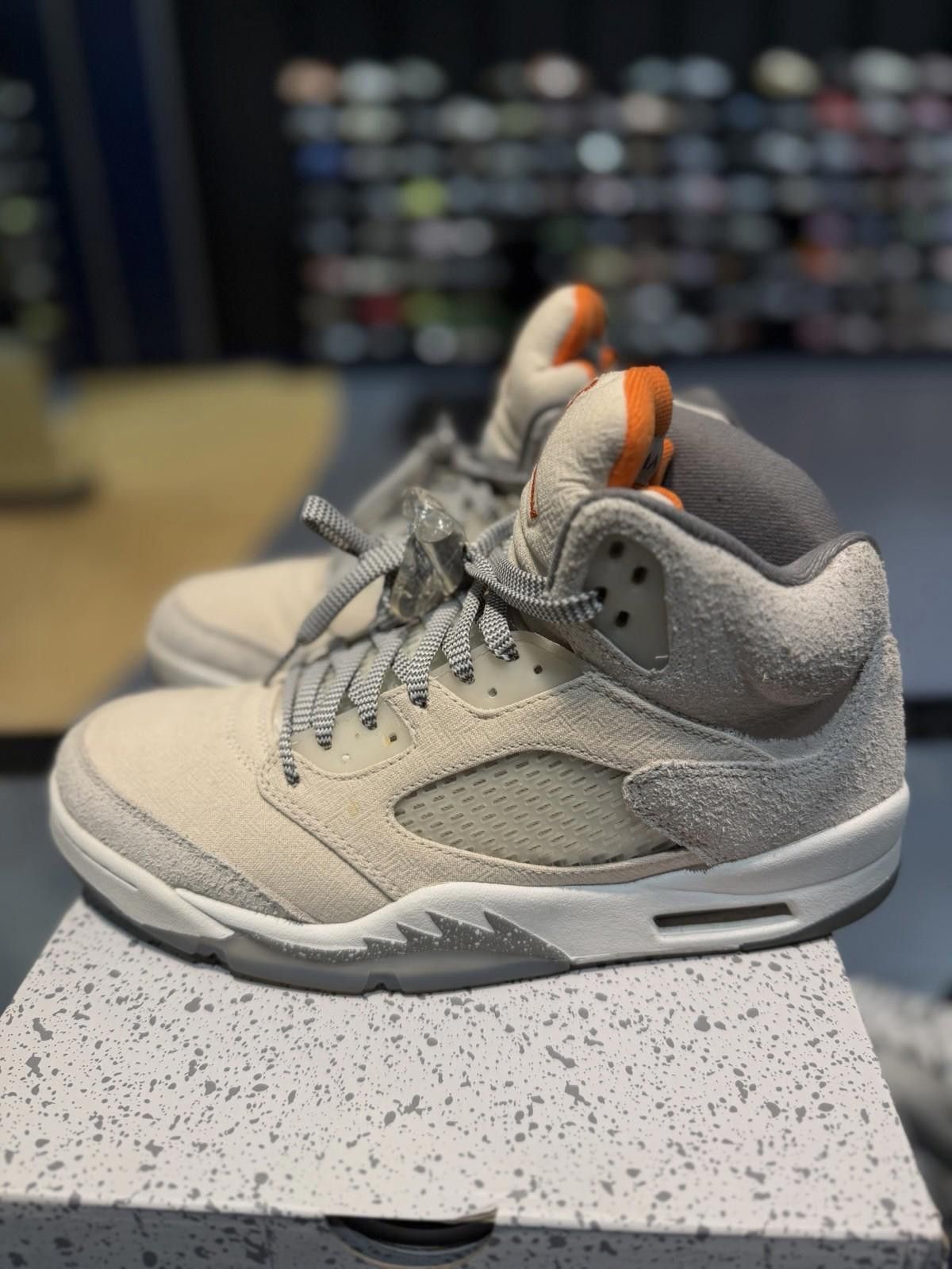 Jordan Brand Size 9.5 - Air Jordan 5 Retro SE Craft Light Orewood Brown Size US 9.5 / EU 42-43 - 4 Thumbnail