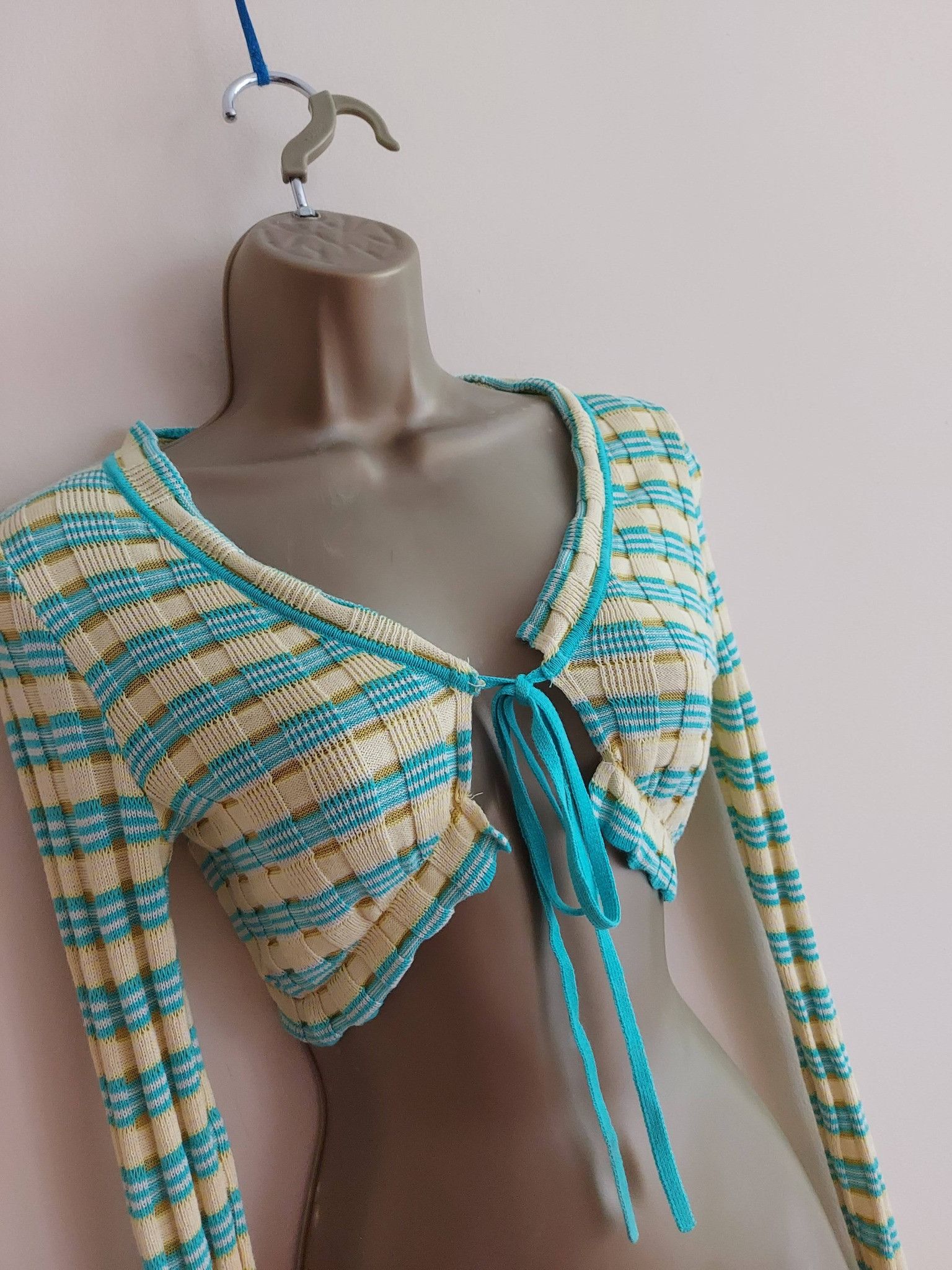 Urban Outfitters URBAN OUTFITTERS vintage style bolero XS Size XS / US 0-2 / IT 36-38 - 2 Thumbnail