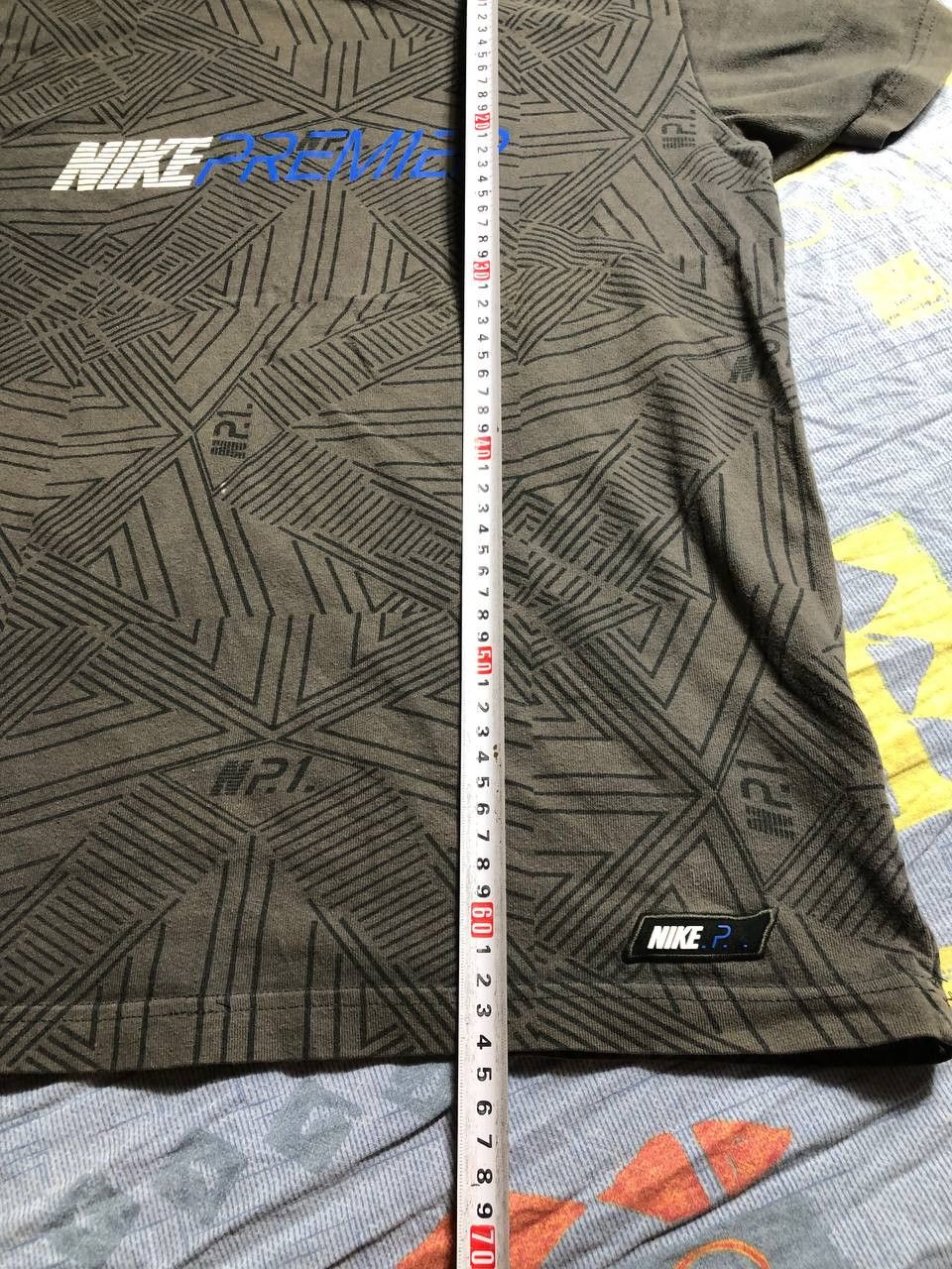 Nike × Vintage 90s Nike Central Swoosh Vintage Y2K Oversized Retro T-Shirt Size US L / EU 52-54 / 3 - 8 Thumbnail