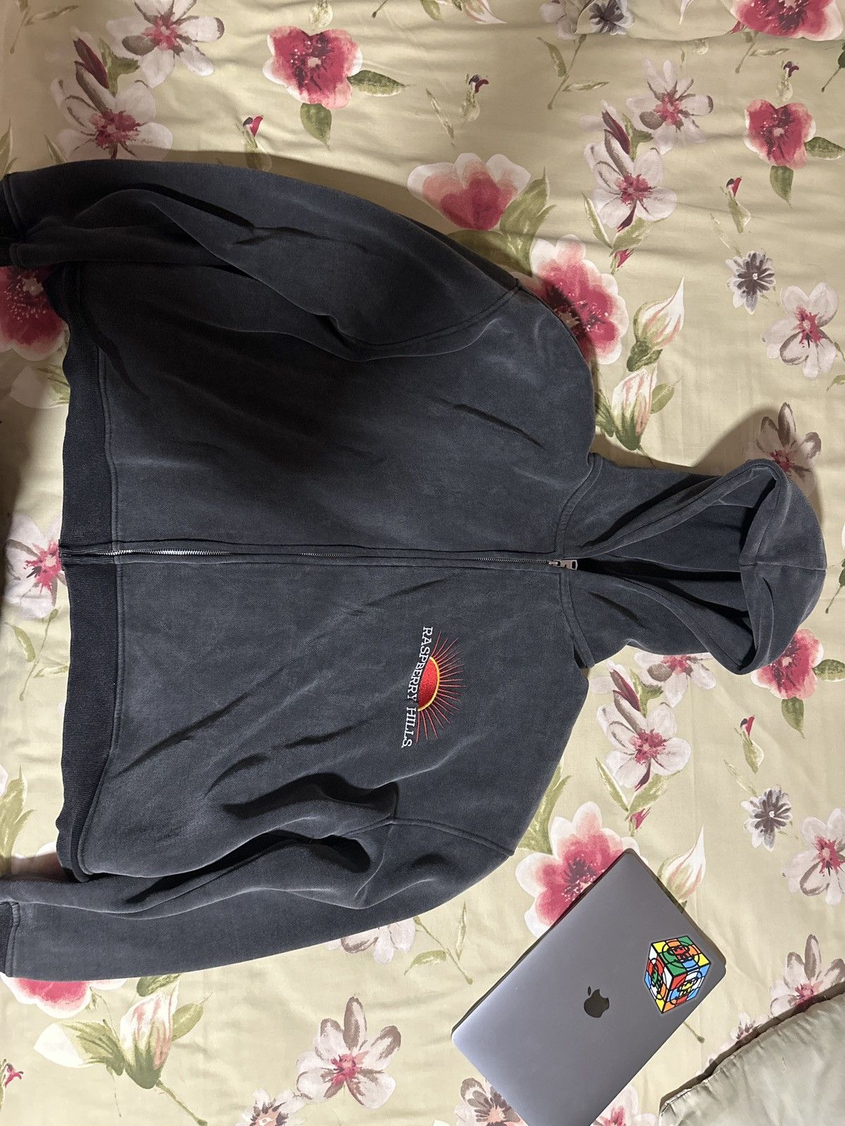 Streetwear × Vintage gvgallery raspberry hills og casamigo cropped zip ...