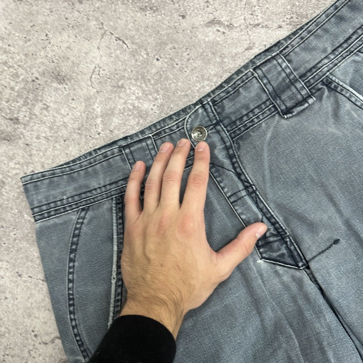 Helly Hansen Vintage 90s Helly Hansen Cargo washed distressed jeans y2k Size US 33 - 7 Thumbnail