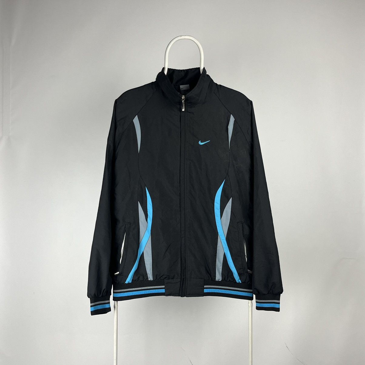 Nike Vintage Nike windbreaker light jacket size XLarge Size US XL / EU 56 / 4 - 1 Thumbnail