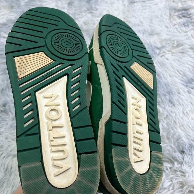 Louis Vuitton Louis Vuitton Trainer Stylish Low-Top Sneakers -2505 Size US 8 / IT 38 - 4 Thumbnail
