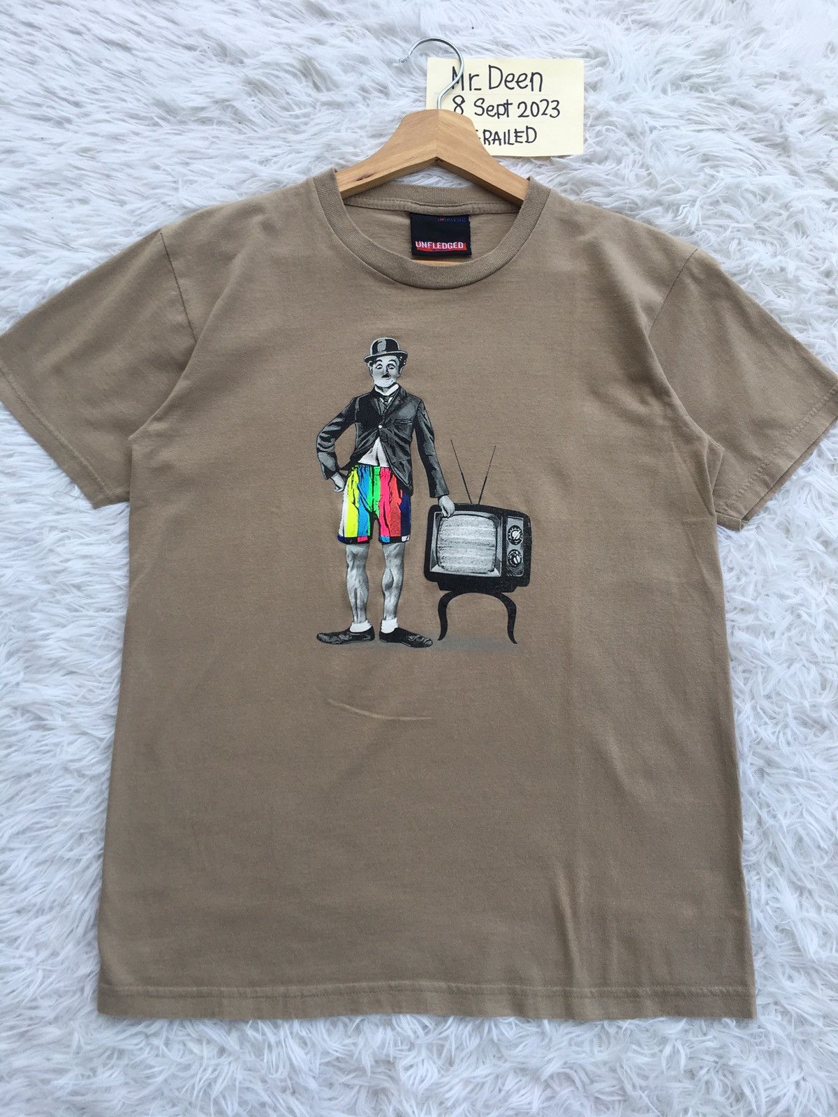 Vintage Rare Vtg Unfledged Charlie Chaplin Tshirt Japanese Brand Size US S / EU 44-46 / 1 - 4 Thumbnail