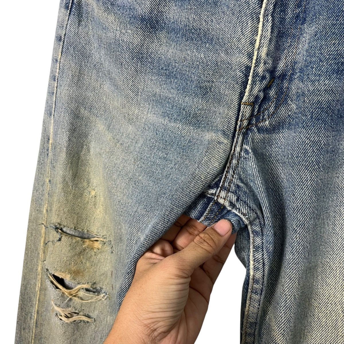 Levi's Vintage 90s Levis Distressed Denim Jeans Size US 30 / EU 46 - 13 Thumbnail