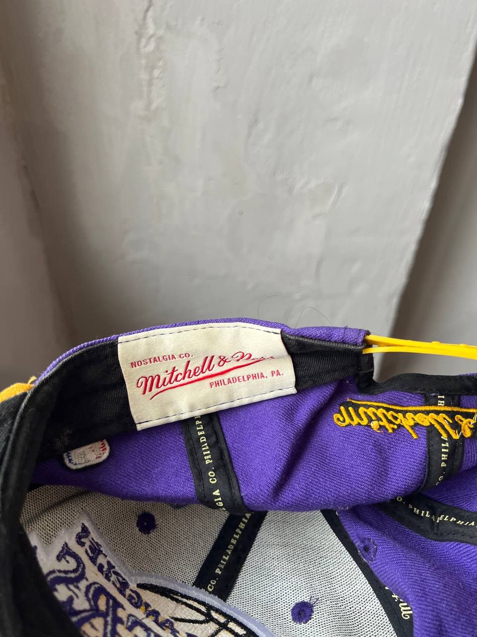 Mitchell & Ness LOS ANGELES LAKERS VINTAGE MITCHELL&NESS NBA CAP RARE Size ONE SIZE - 10 Thumbnail