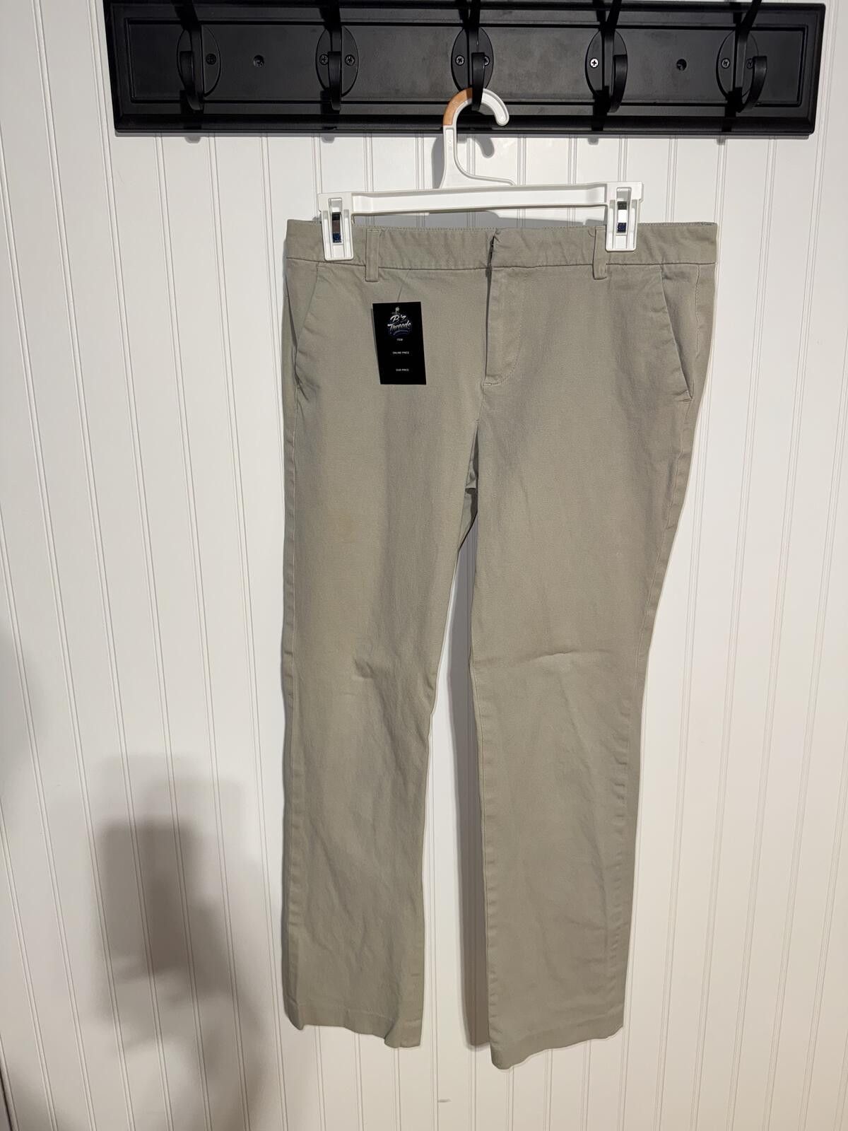 Van Heusen Tommy Hilfiger Beige Dress Pants Size US 32 / EU 48 - 1 Thumbnail
