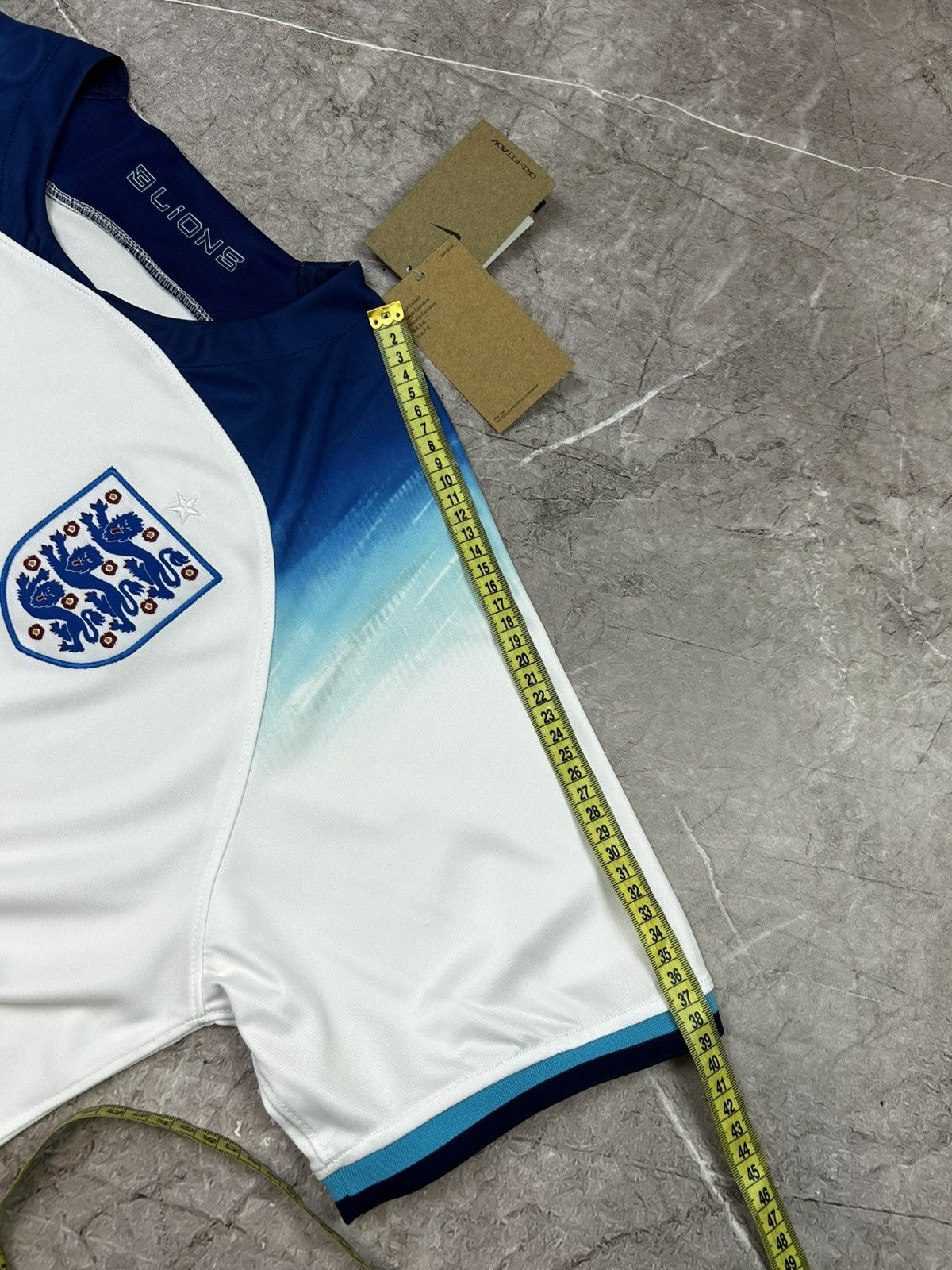 Nike Nike England soccer jersey size xxl Size US XXL / EU 58 / 5 - 13 Thumbnail