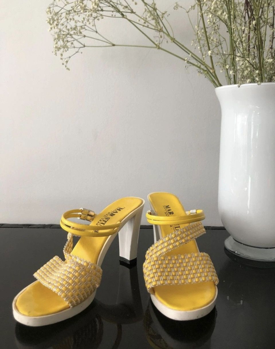 Designer × Vintage Vintage Y2K 90s Heels in yellow Size US 6 / IT 36 - 1 Thumbnail