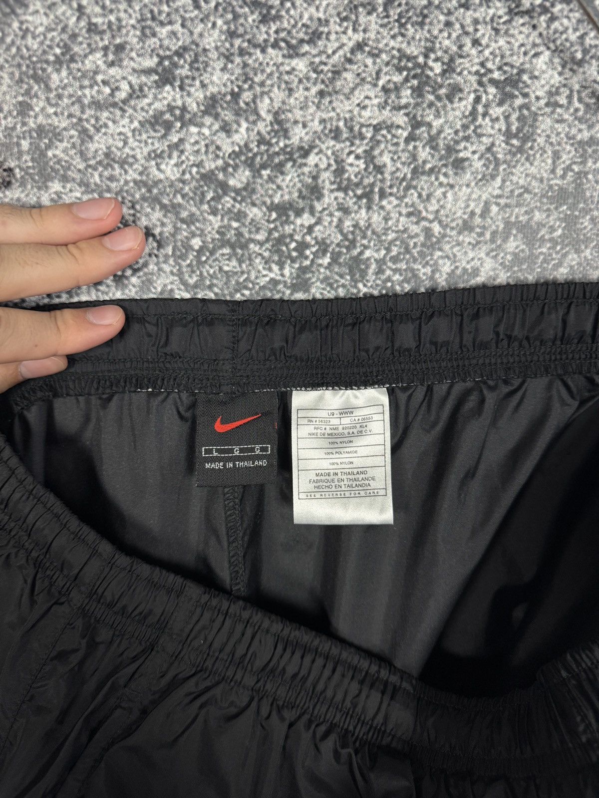 Nike Nike Track Nylon Pants Vintage 90s Style Zip Cuffs Y2K Sz L Size US 36 / EU 52 - 10 Thumbnail