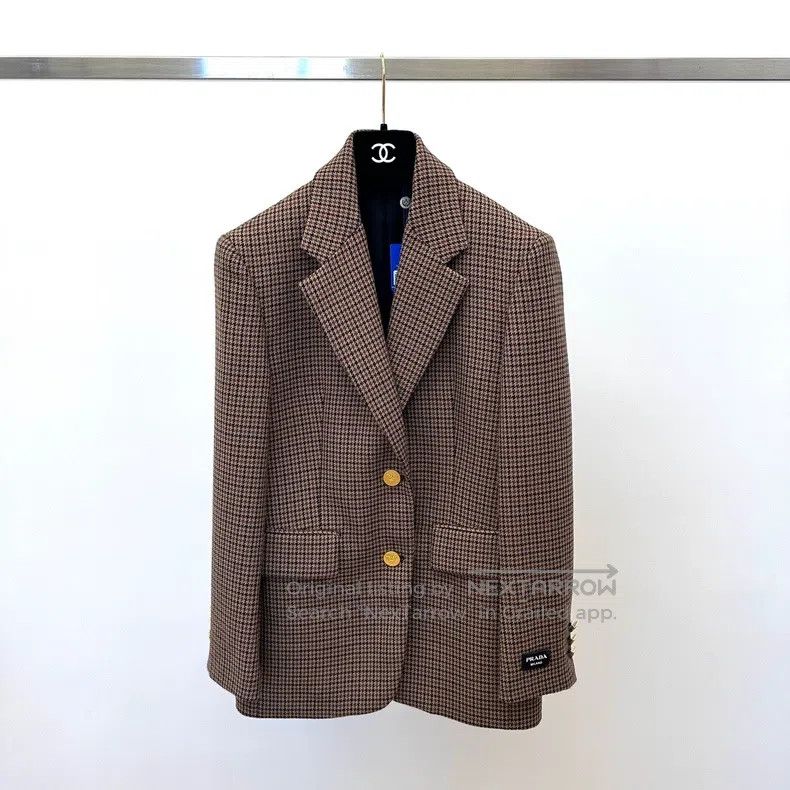 Prada Prada Plaid suit Size XS / US 0-2 / IT 36-38 - 2 Thumbnail