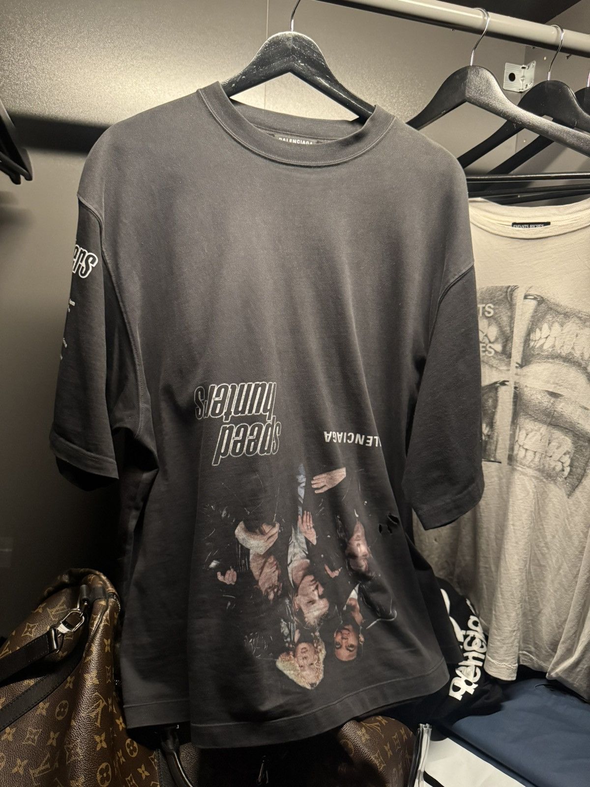 Balenciaga Balenciaga Upside Down Tshirt Size US L / EU 52-54 / 3 - 1 Thumbnail