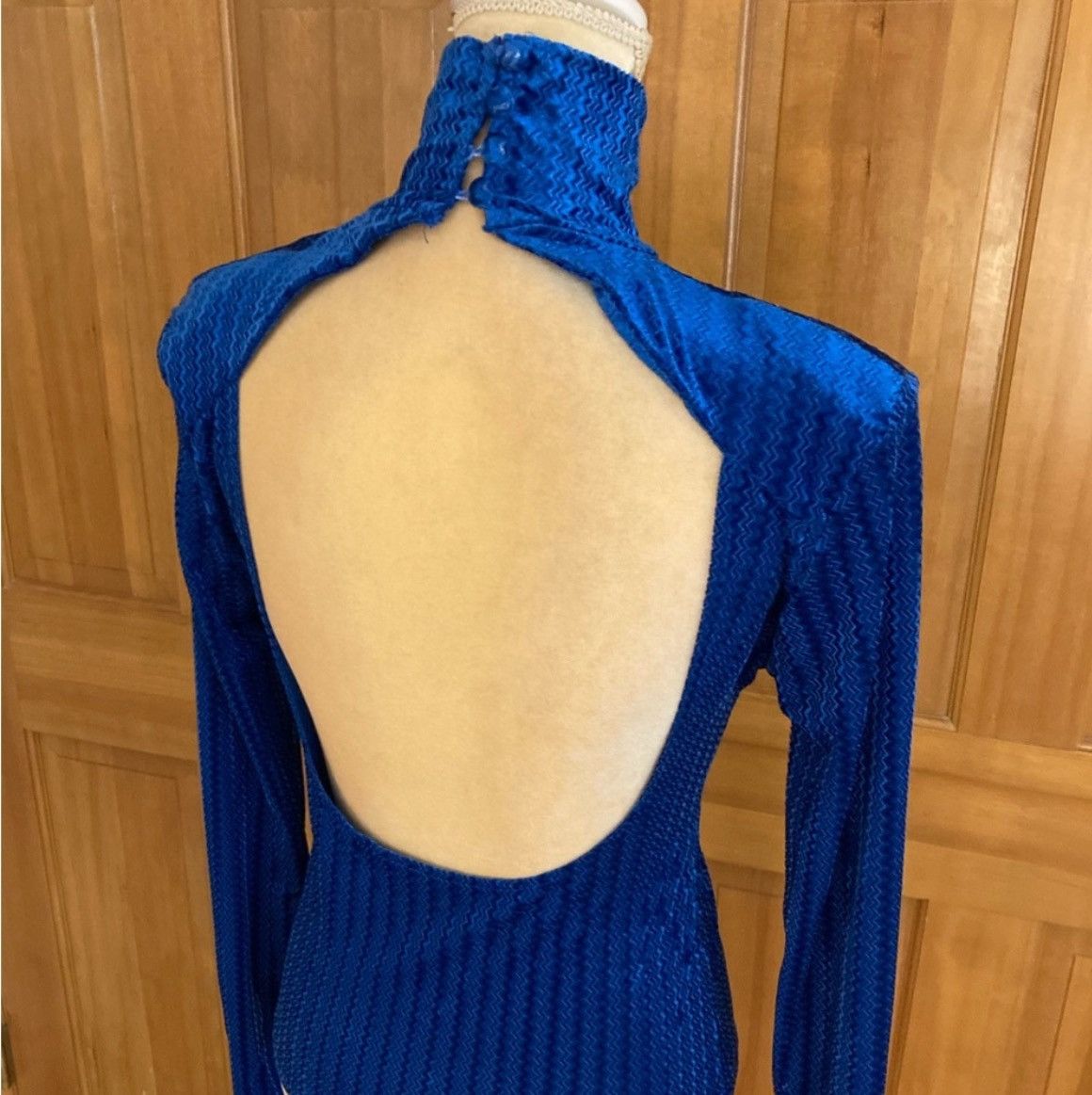 Designer × Other NWT, Royal Blue Lavishly Paris High Neck Backless Blouse. Size S / US 4 / IT 40 - 10 Thumbnail