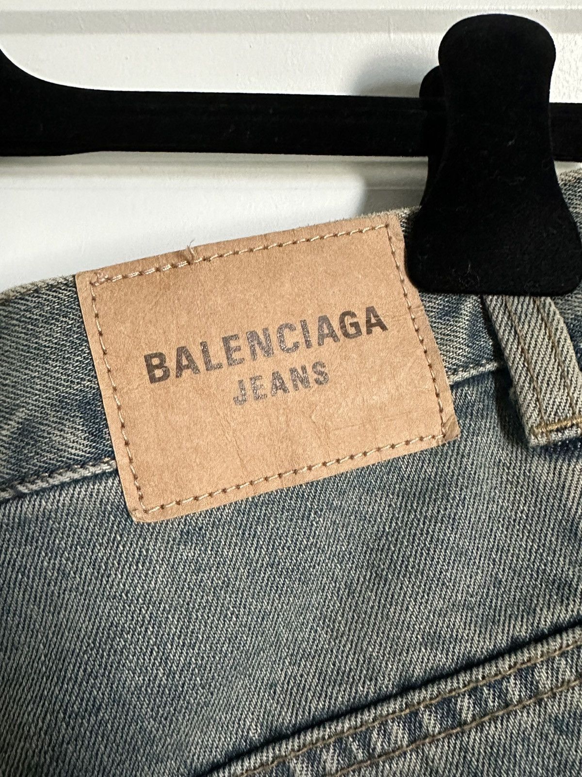 Balenciaga Balenciaga FW21 Baggy Destroyed Boxer Denim Jeans Runway Size US 30 / EU 46 - 11 Thumbnail