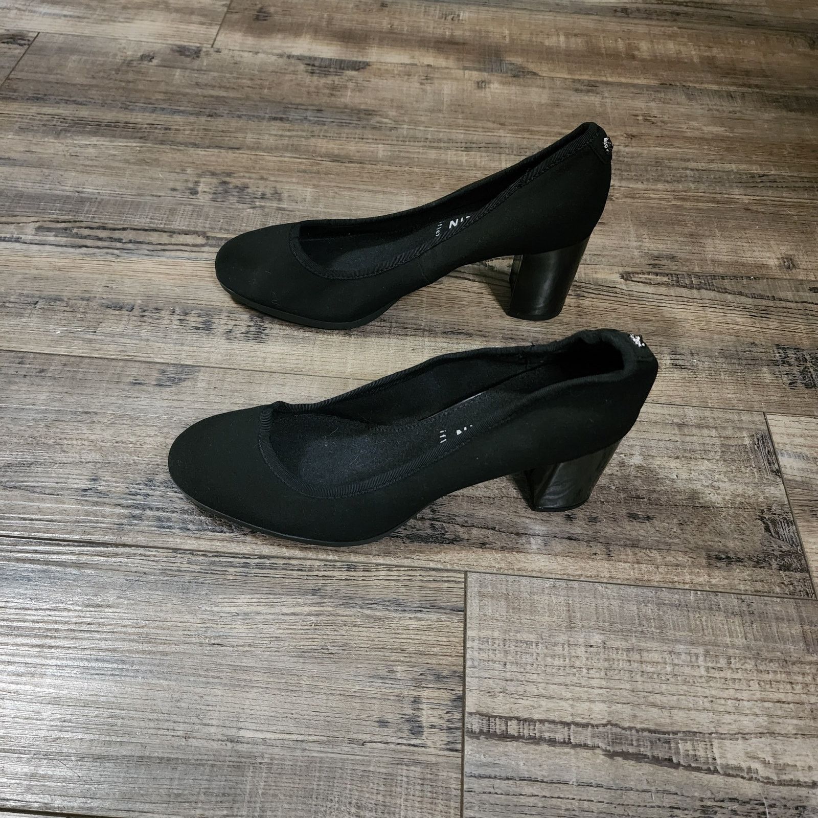 Anne Klein Anne Klein Classic Black Heel Chunky 3in heel size 8.5M BX42 Size US 8.5 / IT 38.5 - 6 Thumbnail