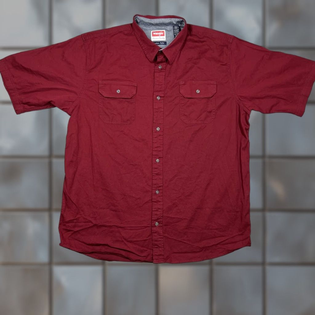 Wrangler Wrangler Comfort Flex Men's XLT Button Up Shirt XL Tall Red Cardinal Maroon Solid Short Sleeve Button Up Casual Dress Shirt Men Boys? Size US XL / EU 56 / 4 - 1 Thumbnail